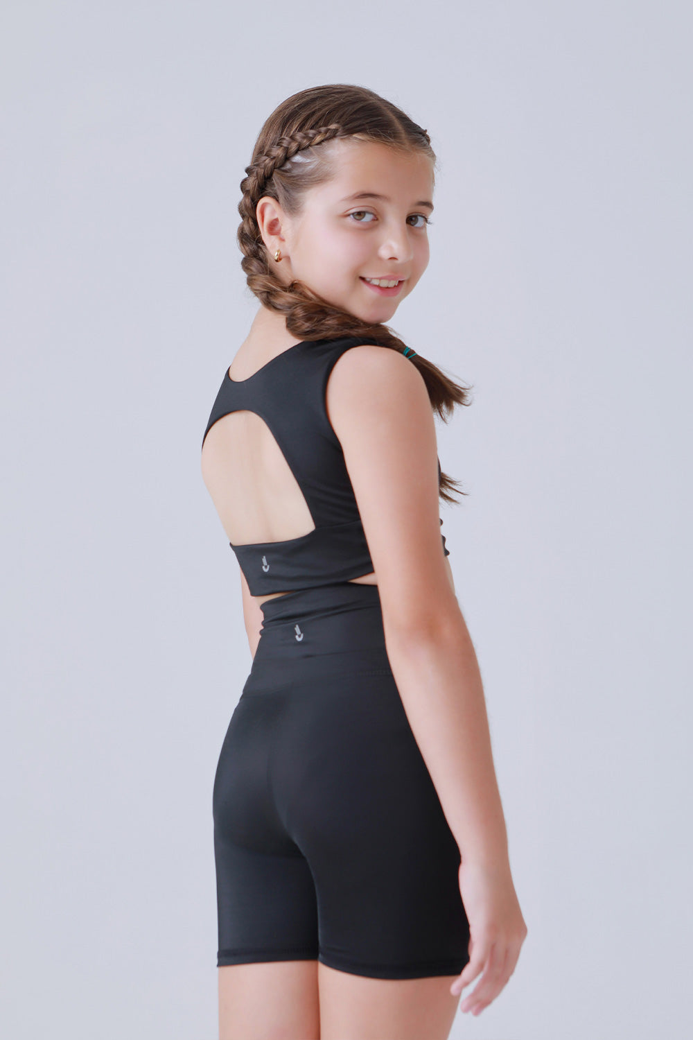 Limit-Free Short Black